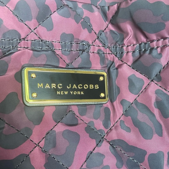MARC JACOBS Quilted Nylon Mini Tote Bag - Picture 7 of 10
